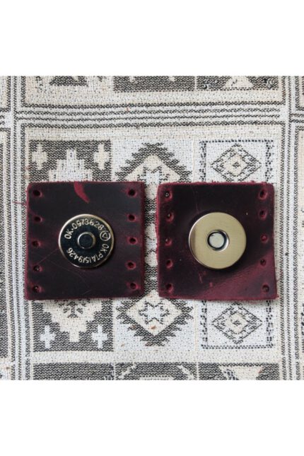 Gümüş Mıknatıslı Kare Hakiki Deri Çanta Çıtçıtı