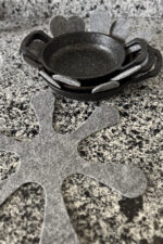 12'li Tava Koruyucu Keçe Set, Kalın Tencere Keçe Ayırıcı, Tava Çizdirmez - Gri 30x30 cm - Görsel 2