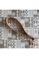 Gerçek Deri Bilek Askısı (22 Cm) - Camel Rengi / Altın Aksesuarlı - Görsel 2